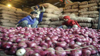 Cabinet approves import of 1.2 lakh tons of onions