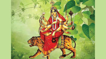 नवरात्रि के तीसरे दिन माँ चंद्रघंटा की पूजा की जाती है!